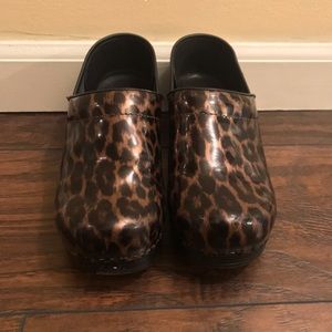 Dansko clogs cheetah print worn < 5 times